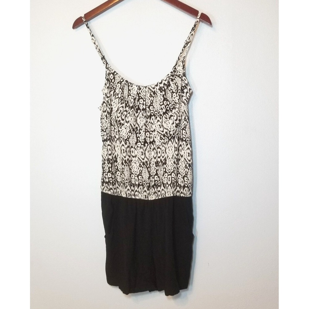 I.N. San Francisco Romper Black/White Large Ruffle Top Black Short Pockets Large